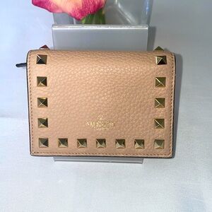 NWT Valentino Garavani Rockstud Wallet
